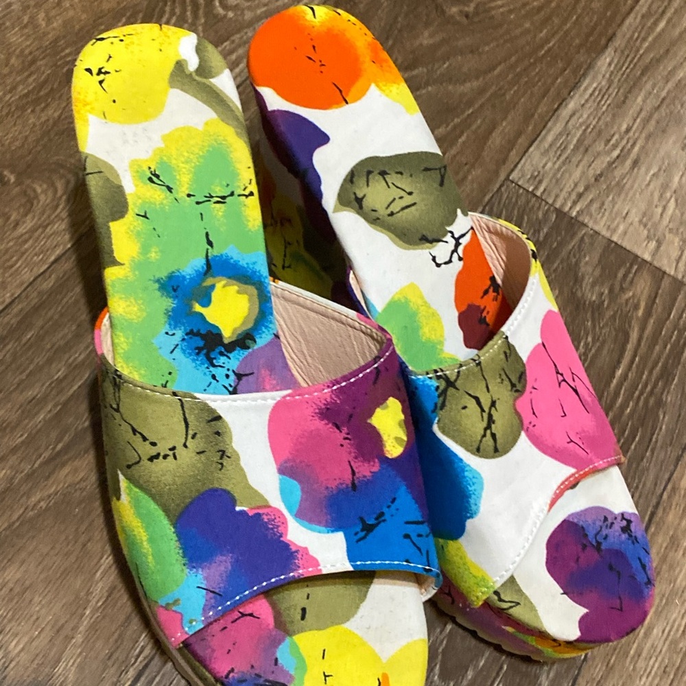 🔥 Colorful Floral Wedge Sandals - Picture 4 of 10